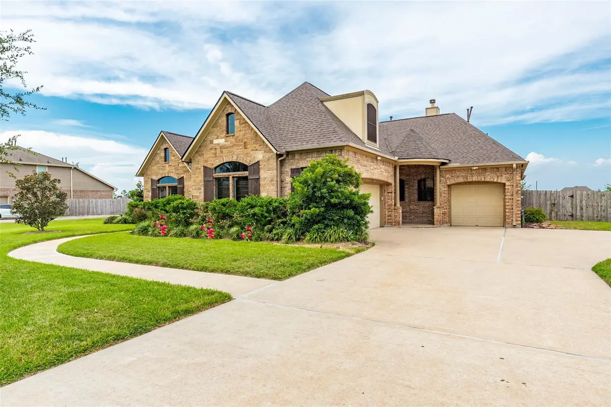 4827 Magnolia Bend Drive, Rosharon, TX 77583 - #1