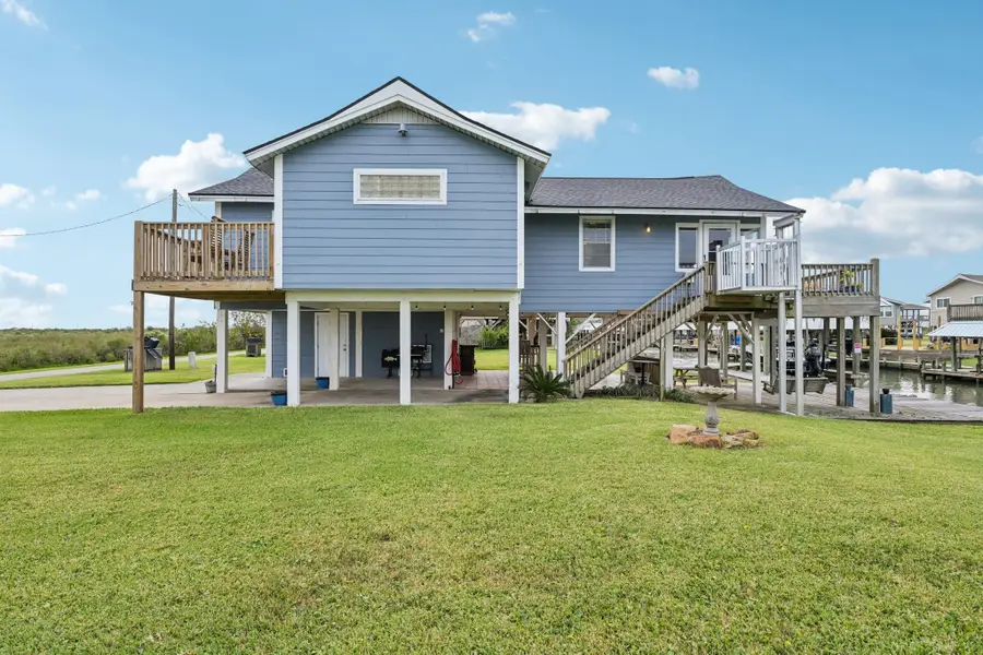 1221 Bay Street, Crystal Beach, TX 77650 - Image #3