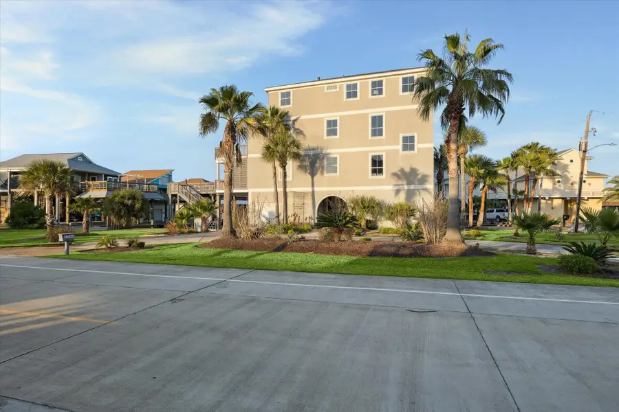 1854 Tiki Drive, Tiki Island, TX 77554 - #2