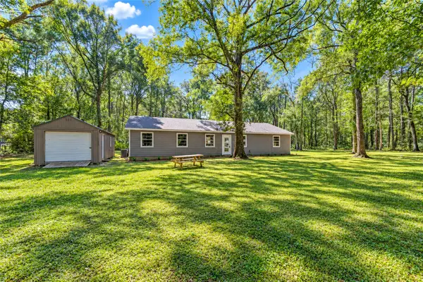 240 Jammye Drive, Cleveland, TX 77328