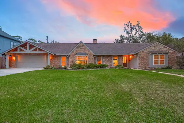 426 W Gaywood Drive, Houston, TX 77079