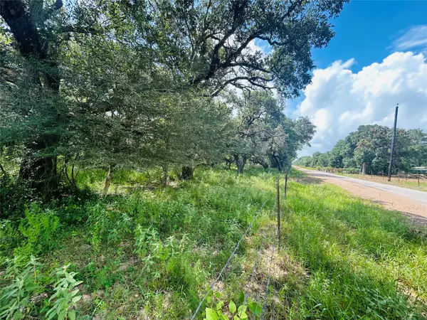 000 Sandy Creek, Garwood, TX 77475