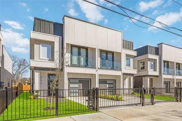 8319 Bassett Street, Houston, TX 77051