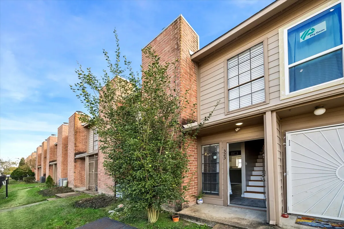 10501 South Drive #323, Houston, TX 77099 - #1