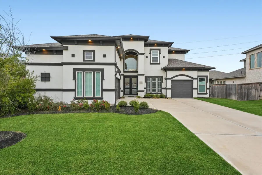 30330 Parkside Passage Drive, Fulshear, TX 77441 - Image #2