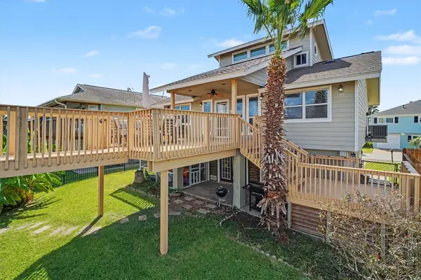 1016 Redfish Street, Bayou Vista, TX 77563
