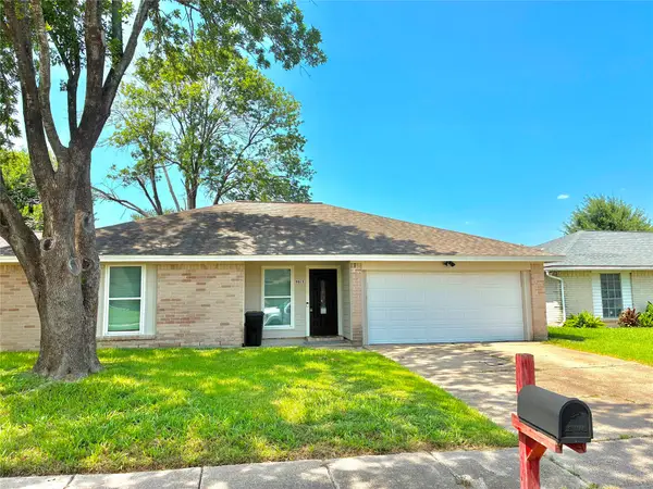 9815 Rocky Hollow Road, La Porte, TX 77571