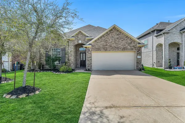 214 Brookwood Park Lane, Dickinson, TX 77539