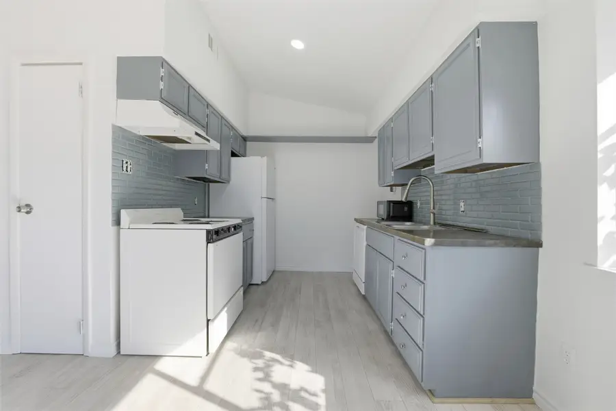 28600 Magnolia Court, Huntsville, TX 77320 - #2