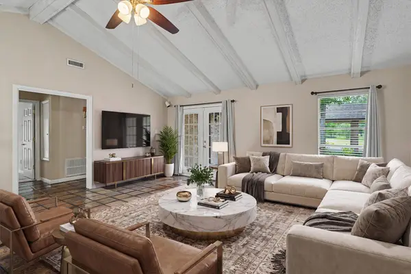 2301 Longwood Drive, Pearland, TX 77581