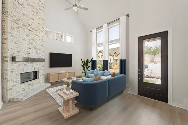 328 Fields Lane, Montgomery, TX 77316