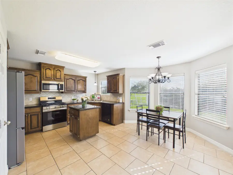 131 Eagle Nest Court, Richwood, TX 77566 - #2