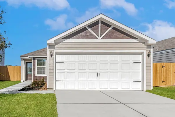8318 Sunberry Shadow Drive, Houston, TX 77016