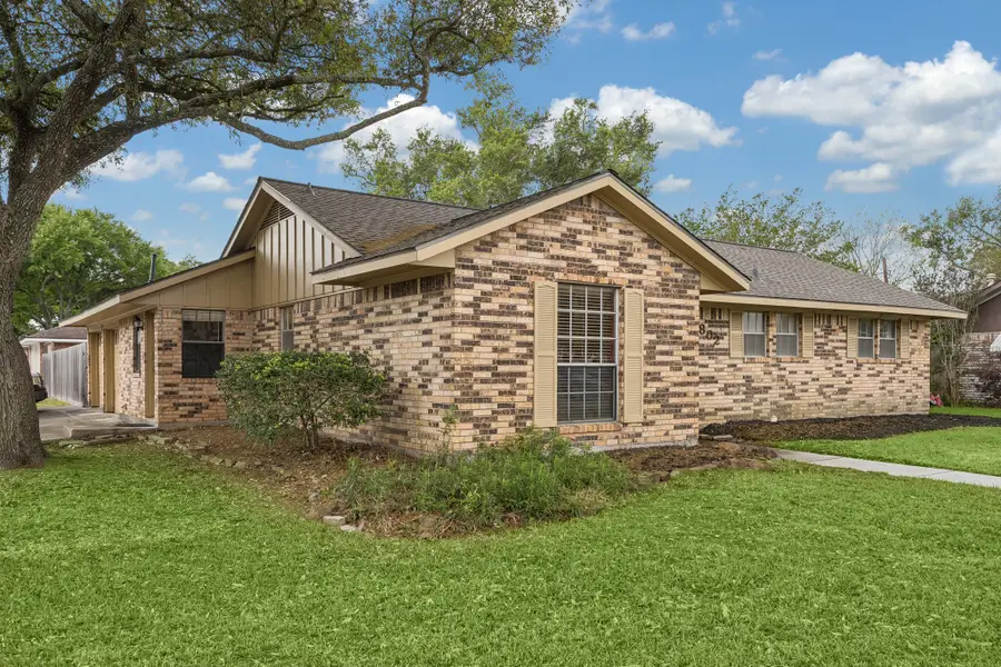 4802 Elm Street, Pearland, TX 77581 - #2