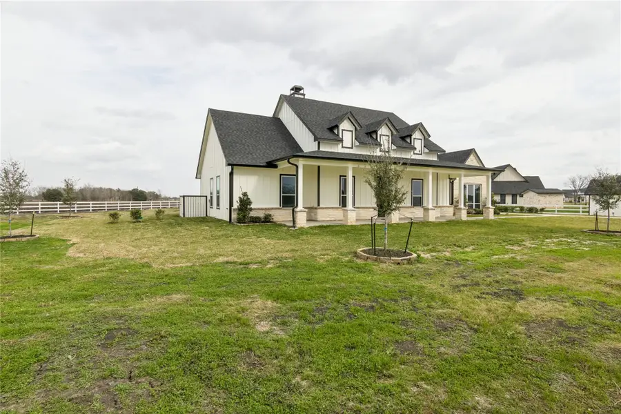 5766 Ward Bend Rd, Sealy, TX 77474 - Image #2