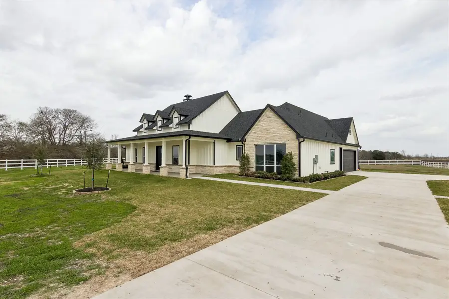 5766 Ward Bend Rd, Sealy, TX 77474 - Image #3