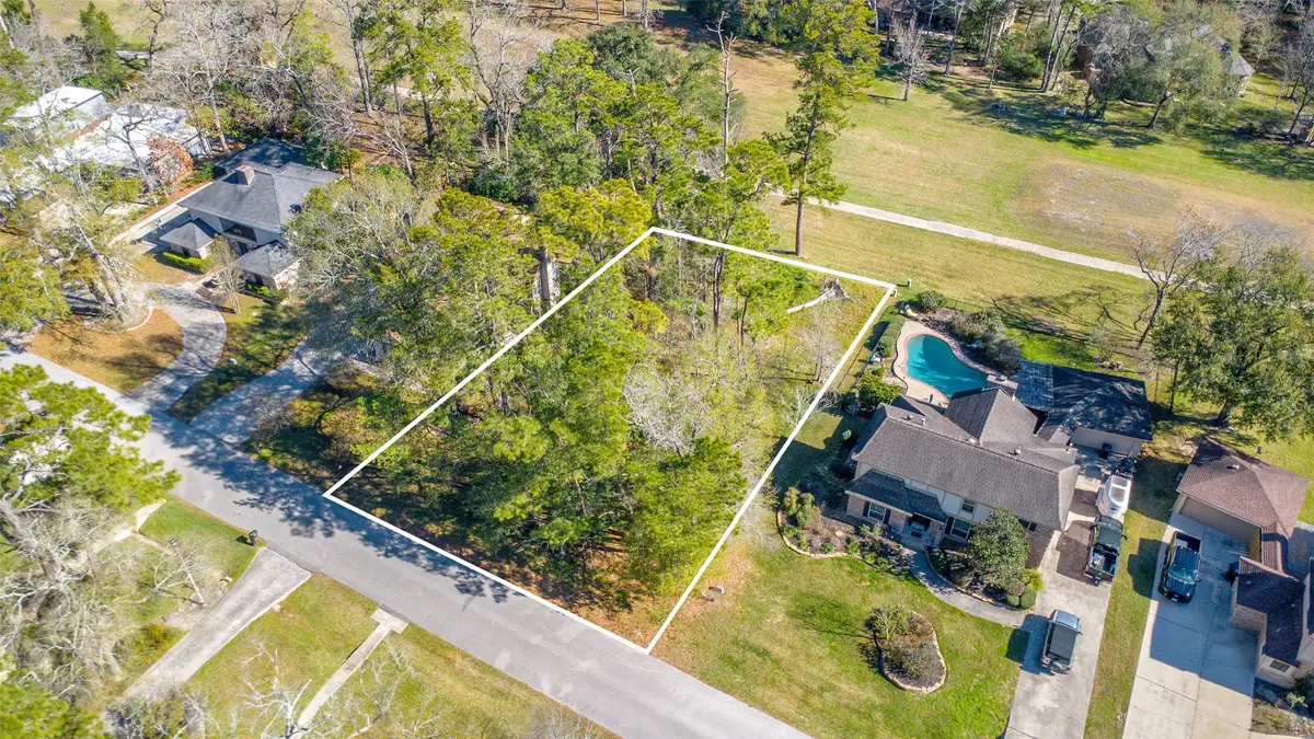 13 Ravensworth Drive, Conroe, TX 77302 - Image #1