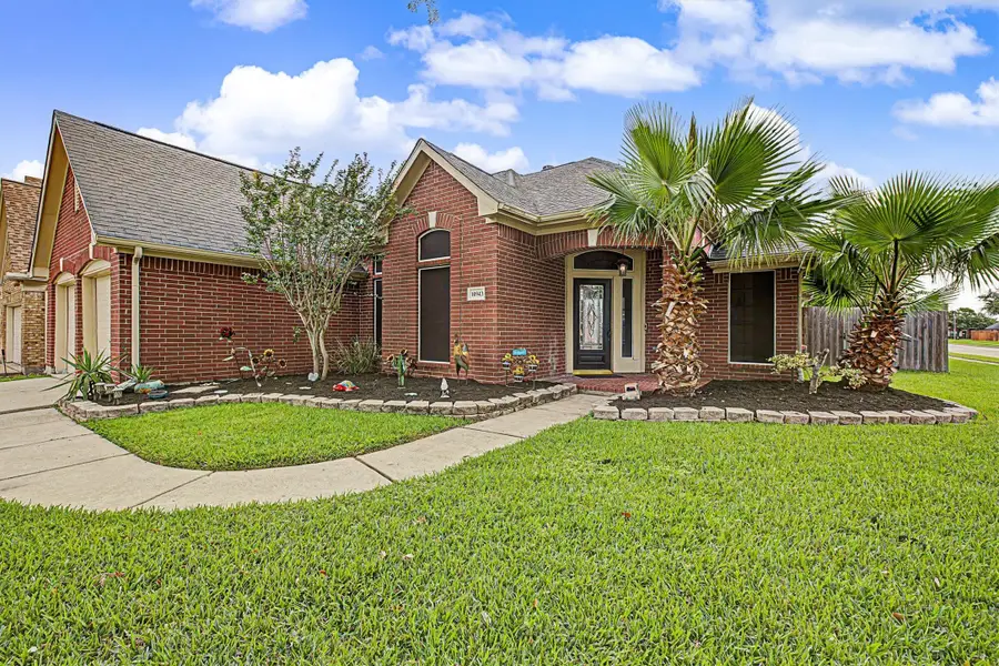 10943 Spruce Drive N, La Porte, TX 77571 - #2