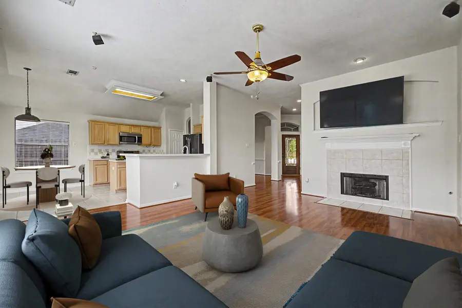 10943 Spruce Drive N, La Porte, TX 77571 - #3