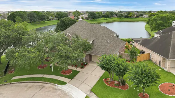 11411 Gladewater Drive, Pearland, TX 77584