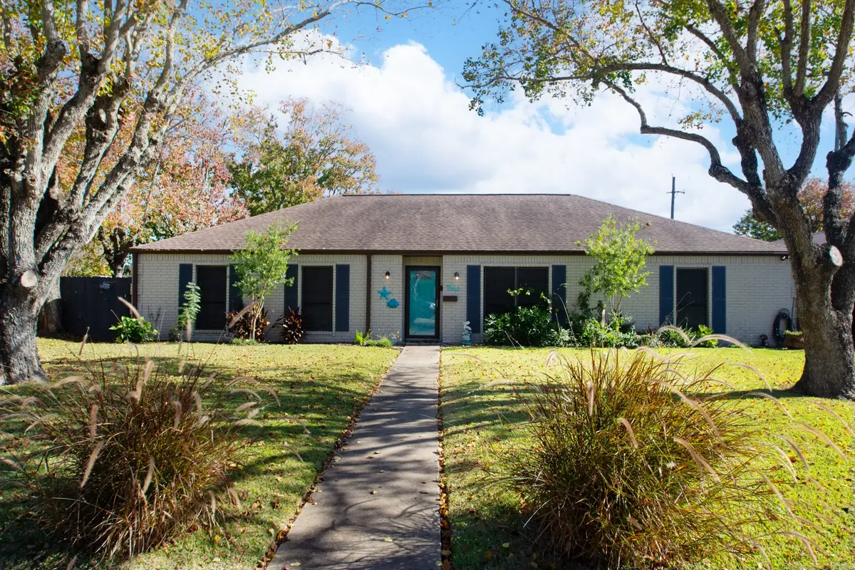 1846 Acacia Circle, Freeport, TX 77541 - Image #1