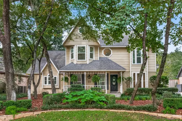 16 Mayfair Grove Court, The Woodlands, TX 77381