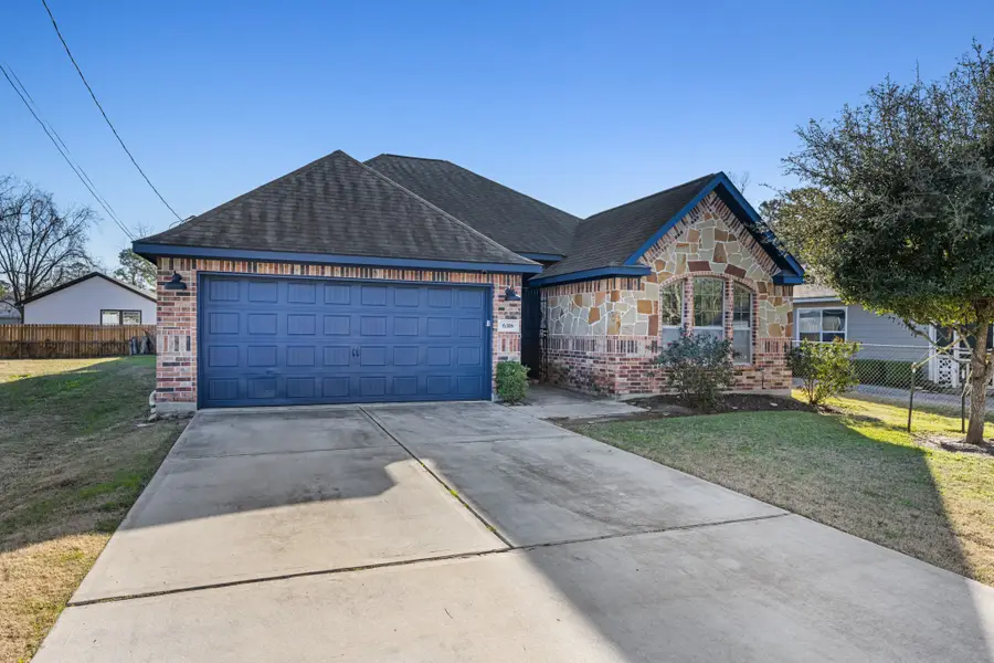 6318 Ezzard Charles Lane, Houston, TX 77091 - #3