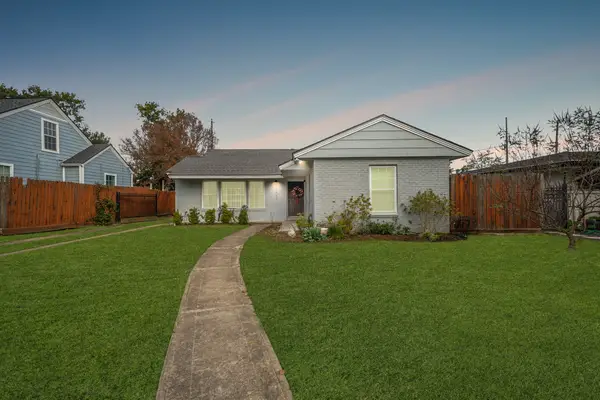 6449 Country Club Drive, Houston, TX 77023