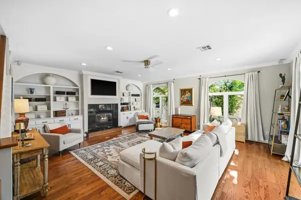 404 W Saulnier Street, Houston, TX 77019