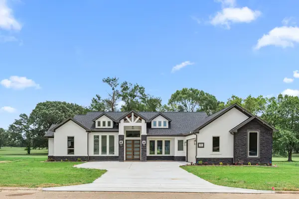 210 Birdie Dr, Hempstead, TX 77445