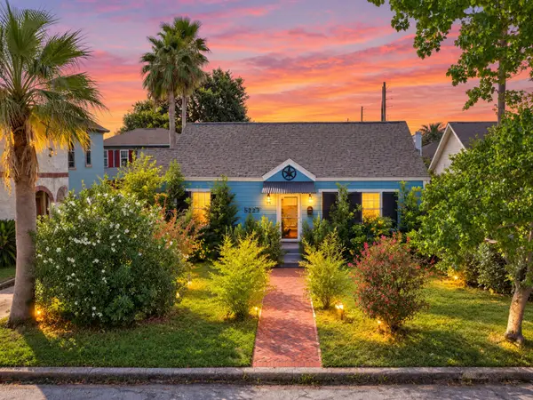 5223 Avenue O, Galveston, TX 77551