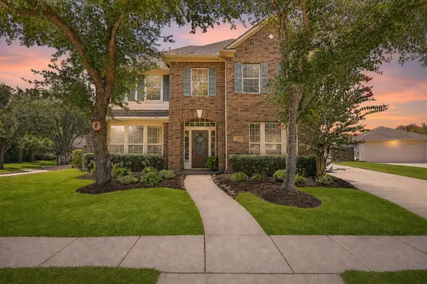 3203 Autumn Bay Court, Friendswood, TX 77546