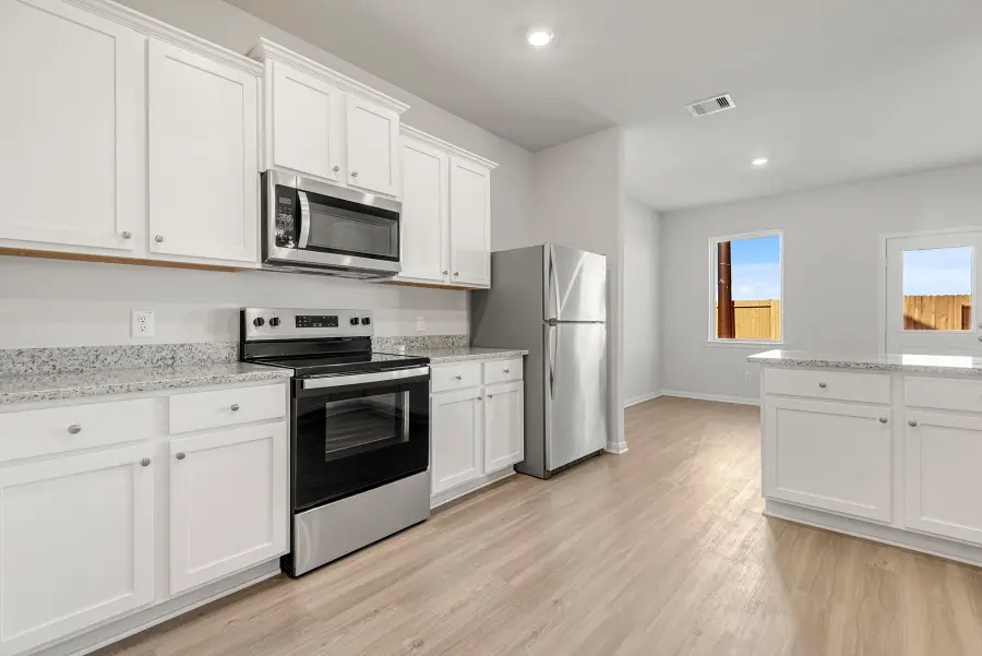 8224 Sunberry Shadow Drive, Houston, TX 77016 - Image #3