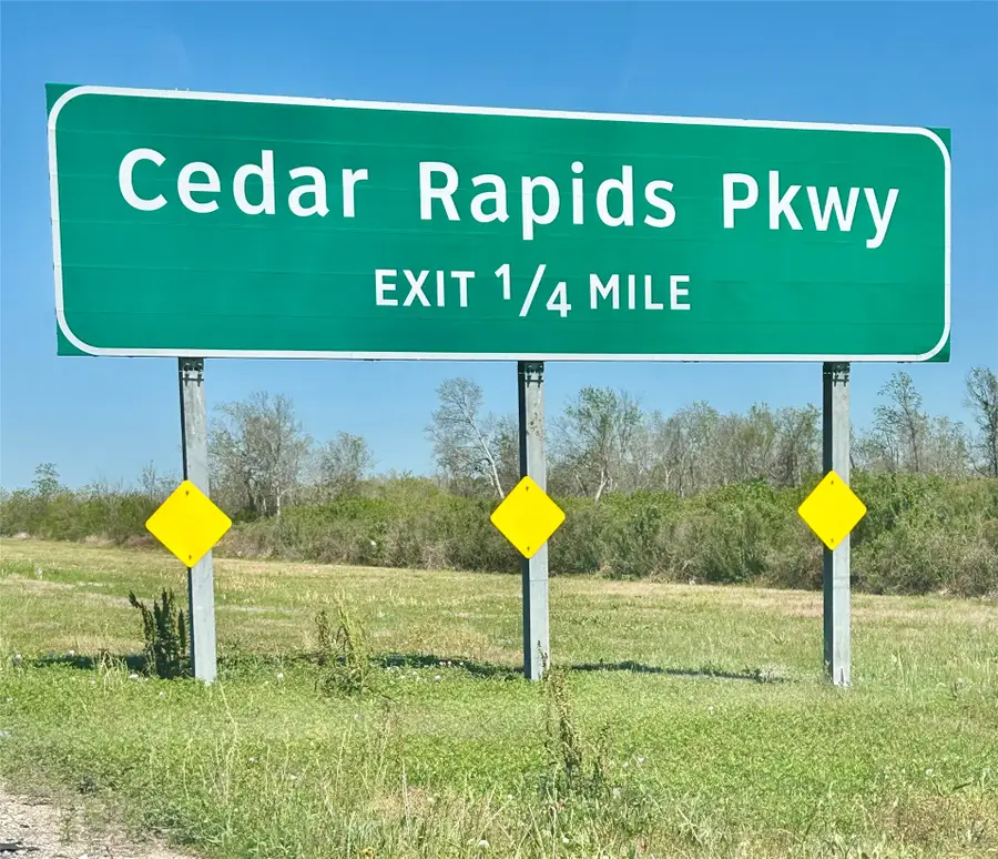 00 Cedar Rapids Pkwy And Hwy 288 Land, Iowa Colony, TX 77583 - #3