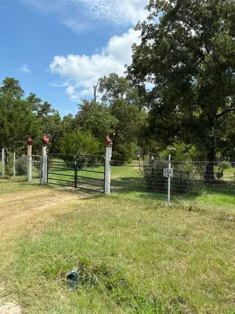 25660 Cemetery Road, Bedias, TX 77831