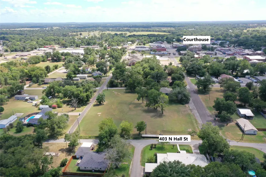 403 N Hall Street, Fairfield, TX 75840 - #3