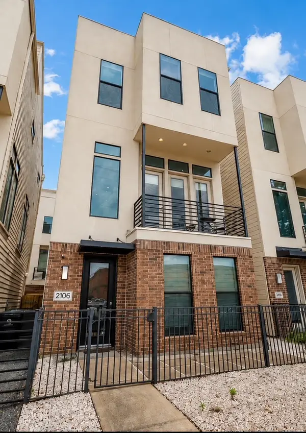 2106 Sabine Street, Houston, TX 77007