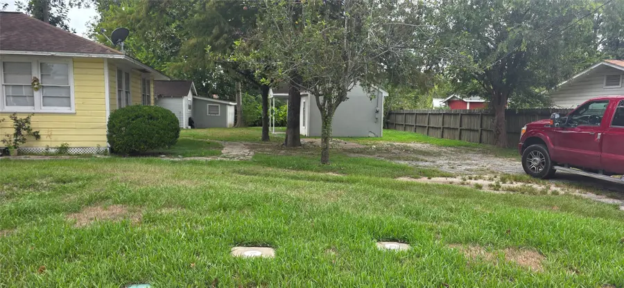 813 N Avenue D, Humble, TX 77338 - #3