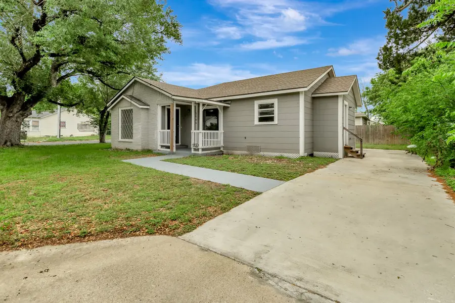 1705 Avondale Street, Victoria, TX 77901 - #3