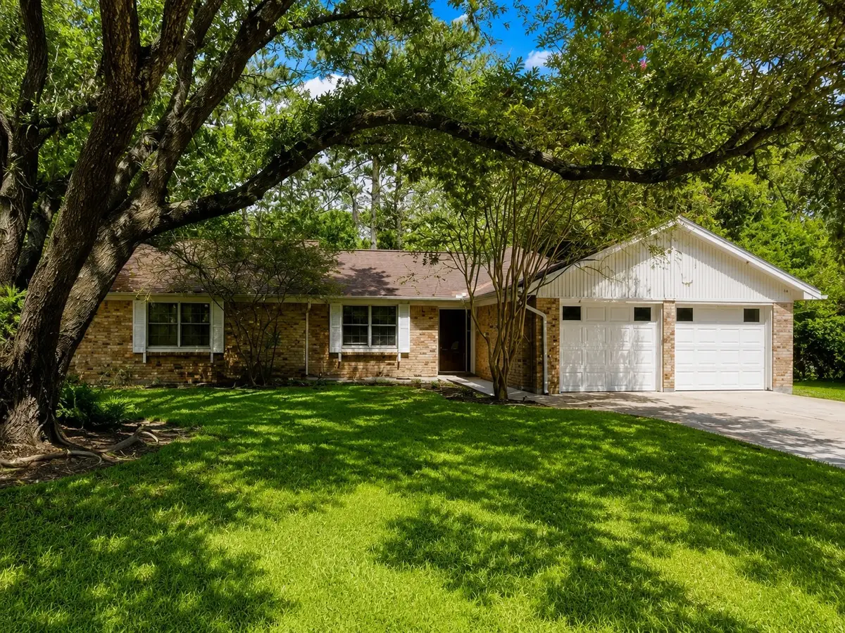 5107 Longshadow Drive, Dickinson, TX 77539 - #1