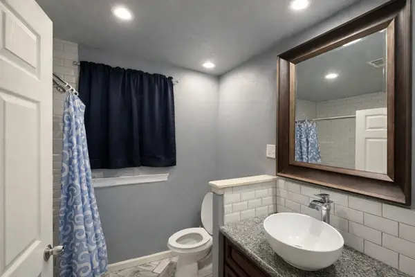 2701 Timber Drive, Dickinson, TX 77539