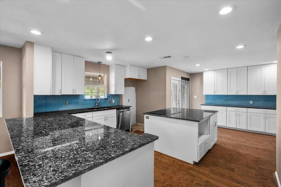 7228 Avenue R, Santa Fe, TX 77510 - #2