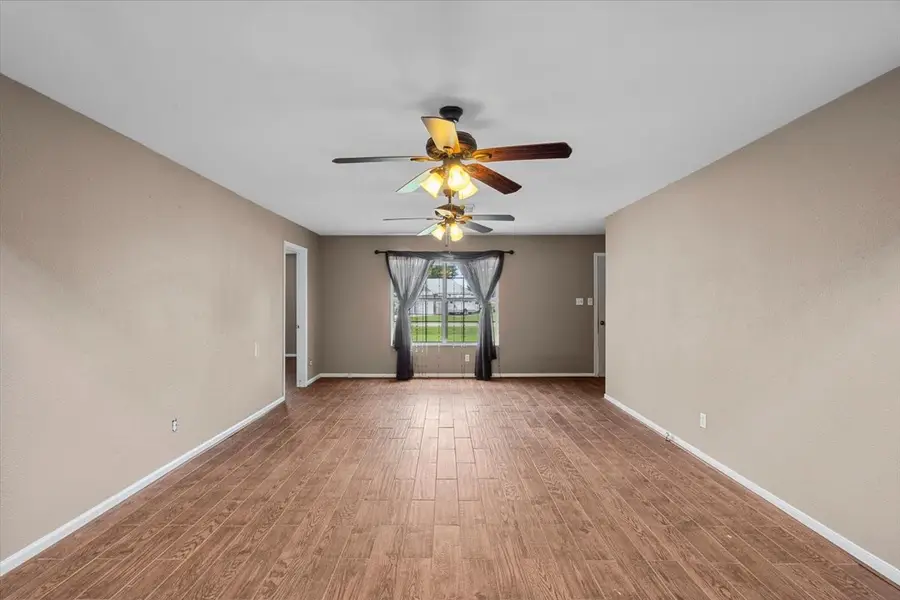 7228 Avenue R, Santa Fe, TX 77510 - #3