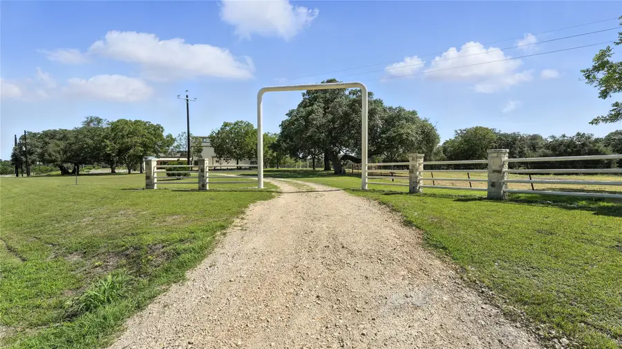 2410 Fm-1680, Flatonia, TX 78941 - #3