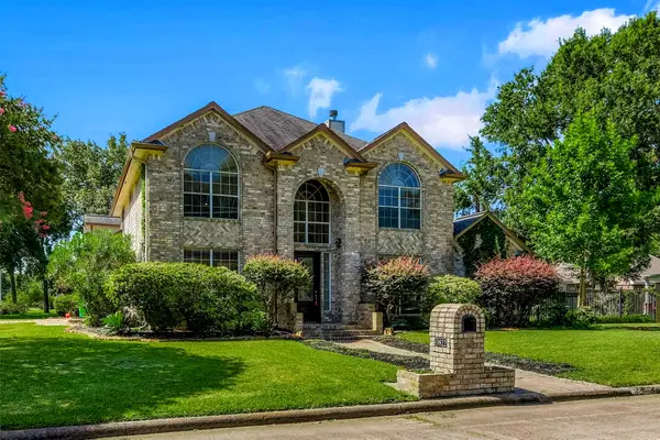 9822 El Chaco Street, Baytown, TX 77521
