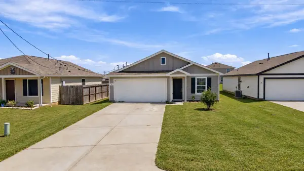 69 Road 5102d, Cleveland, TX 77327