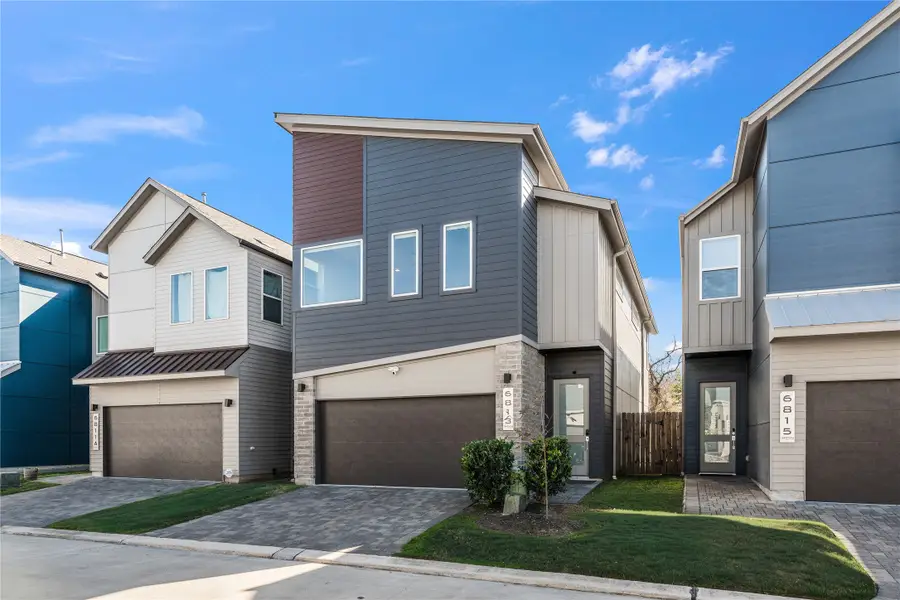 6813 Rocinante Lane, Houston, TX 77092 - Image #2