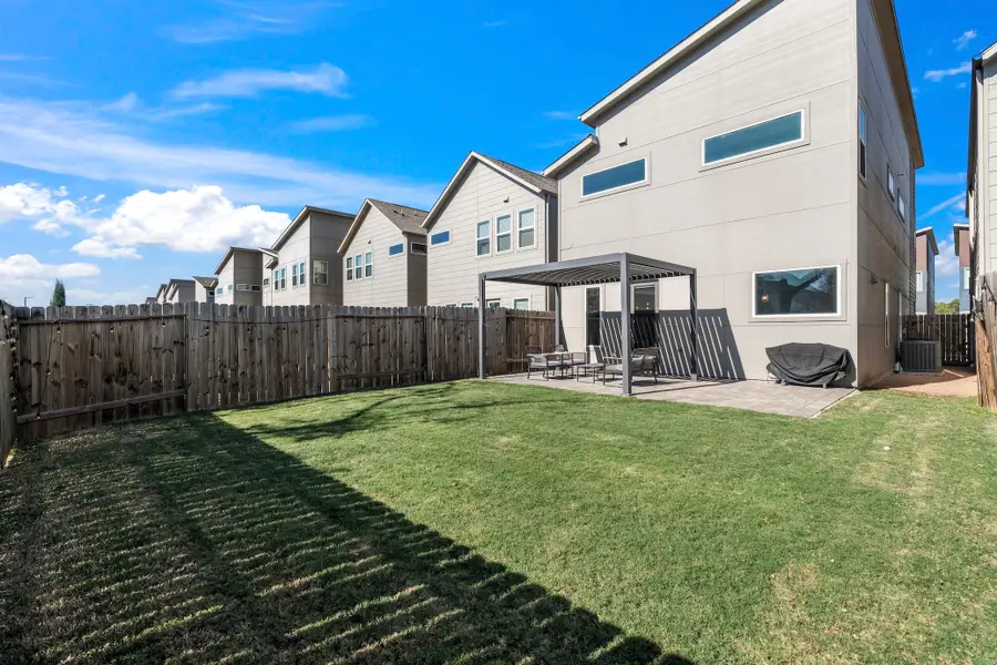 6813 Rocinante Lane, Houston, TX 77092 - Image #3