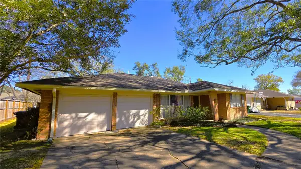 5322 Briarbend Drive, Houston, TX 77096