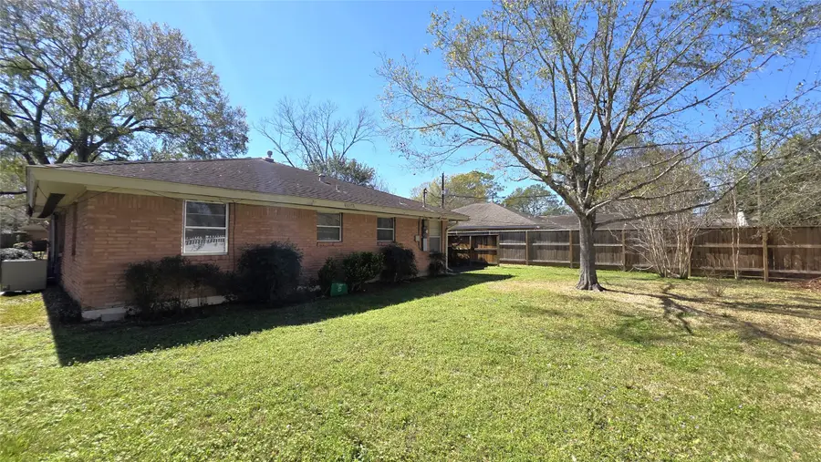 5322 Briarbend Drive, Houston, TX 77096 - #3